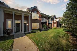 16865 Carriage Way Unit 10, Northville, MI 48168