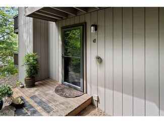 7738 SW Barnes Rd Unit D, Portland, OR 97225