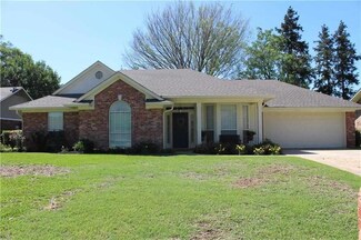 324 Gene Ln, Natchitoches, LA 71457