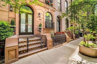 111 E 19th St, New York, NY 10003