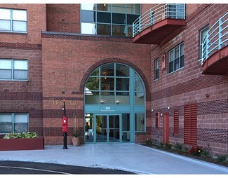 100 W Squantum St Unit 706, Quincy, MA 02171