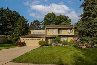 3849 Pine Knoll Dr, Okemos, MI 48864
