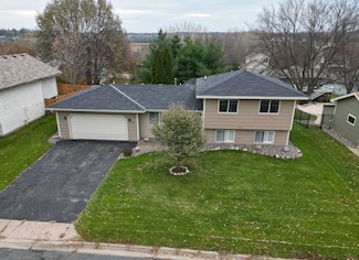 210 17th St S, Buffalo, MN 55313