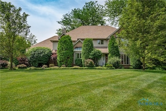 5301 River Oaks Ct, Sylvania, OH 43560