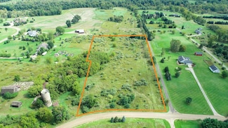 5080 Crandall Rd, Howell, MI 48855