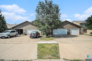 3600 W 93rd St, Sioux Falls, SD 57108
