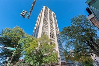70 W Burton Place Unit 2407, Chicago, IL 60610
