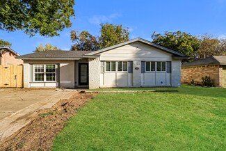 1307 Rosewood Ln, Arlington, TX 76010