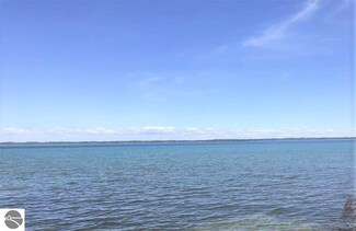 2558 N West Bay Shore Dr, Suttons Bay, MI 49682