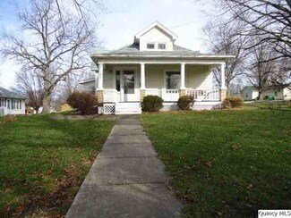 209 E Washington St, Mount Sterling, IL 62353