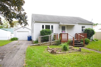 210 S New York St, Remington, IN 47977