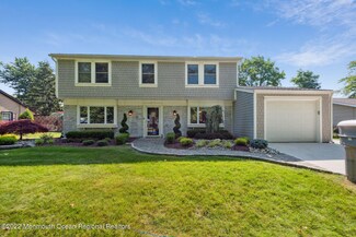 32 Avalon Ln, Matawan, NJ 07747