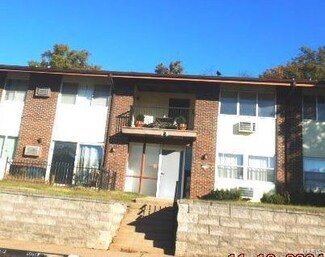 7596 Hazelcrest Dr Unit E, Hazelwood, MO 63042