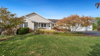 815 Hampton Dr, Byron, IL 61010