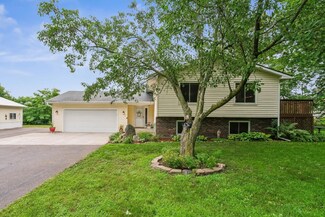 6380 177th St N, Hugo, MN 55038