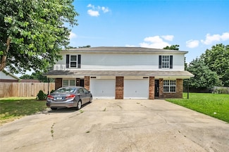 4644 W Dover St, Fayetteville, AR 72704