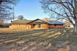 506 S Eagle Chief Dr, Cleo Springs, OK 73729