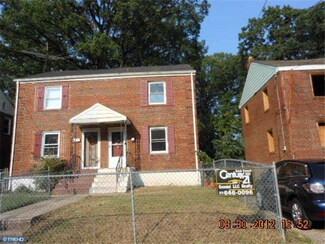 334 Oakland St, Trenton, NJ 08618