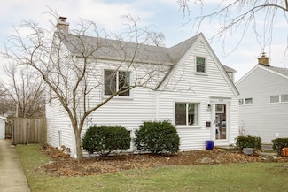 235 N Garfield St, Lombard, IL 60148