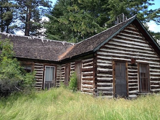 21572 Zelezny Rd, Rollins, MT 59931