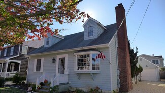 51 Egbert St, Bay Head, NJ 08742