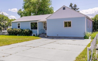 2122 Peake Ave, Cody, WY 82414