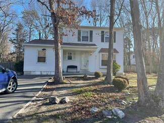 815 Flora Ct, Galloway, NJ 08205