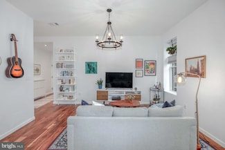 3504 13th St NW Unit 15, Washington, DC 20010