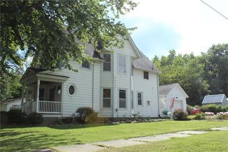 302 S Ardinger St, Hamilton, MO 64644
