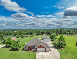 20180 SE 43rd St, Harrah, OK 73045