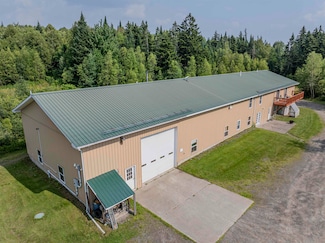 120 Angels Rd, Colebrook, NH 03576