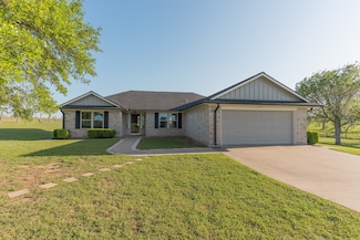 11950 Whitman Rd, Brenham, TX 77833