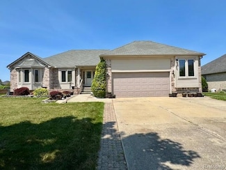 4871 Bayleaf Dr, Sterling Heights, MI 48314