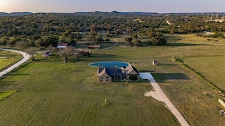 5730 Texas 27, Center Point, TX 78010