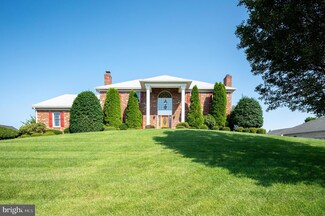 304 Detjen Dr, Hockessin, DE 19707