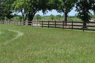 10 Southwinds Ln, Goldsby, OK 73093