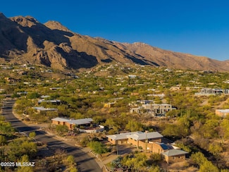 6532 N Cibola, Tucson, AZ 85718