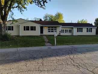 1 NE 74th St, Kansas City, MO 64118