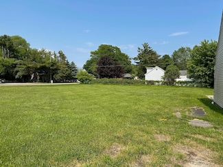 7345 Lakeshore Rd, Lexington, MI 48450