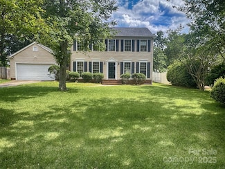 443 Silversmith Ln, Charlotte, NC 28270
