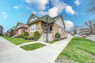 6100 W Byron St, Chicago, IL 60634