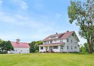 7533 NE 102nd Ave, Bondurant, IA 50035
