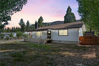 955 Apple Ave, Wrightwood, CA 92397