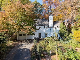 160 Collingsworth Dr, Rochester, NY 14625