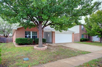 9345 Goldenview Dr, Fort Worth, TX 76244