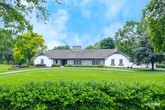 404 Caesar Dr, Barrington, IL 60010