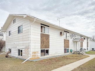 216 Ohio St N, Chinook, MT 59523