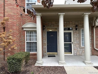 5346 Brookemonte Cir, Rochester, MI 48306