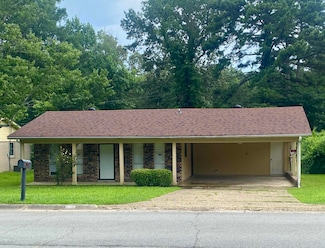 9425 Labette Dr, Little Rock, AR 72205