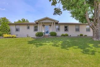 325 Donna Dr, Hendersonville, TN 37075